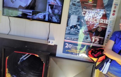 Campo macerie 1.jpg (83.06 KiB) Osservato 3305 volte Campo macerie 1.jpg