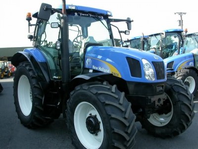 NEW HOLLAND T6050 + a.jpg (44.5 KiB) Osservato 856 volte NEW HOLLAND T6050 + a.jpg