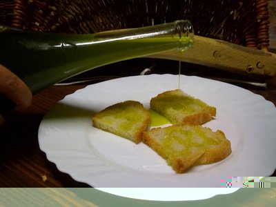 pane e olio nuovo.jpg
