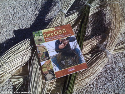 13082016libro-cesti.jpg (337.24 KiB) Osservato 582 volte 13082016libro-cesti.jpg