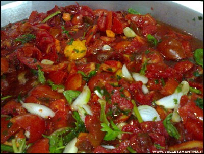 10092016passata-pomodoro.jpg (319.26 KiB) Osservato 505 volte 10092016passata-pomodoro.jpg