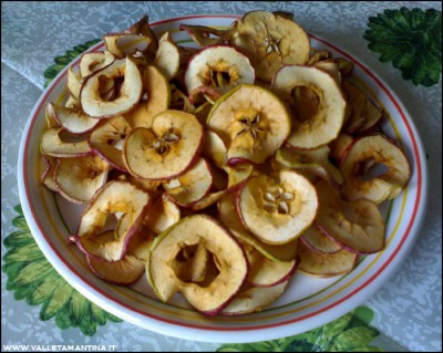 14102016mele-essiccate.jpg (209.74 KiB) Osservato 607 volte 14102016mele-essiccate.jpg