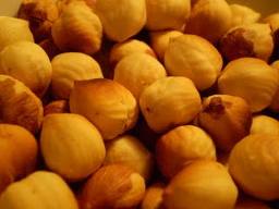 nocciole tostate.jpg nocciole tostate.jpg