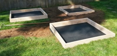 Square-Foot-Gardening-How-To_06.jpg (85.05 KiB) Osservato 1482 volte Square-Foot-Gardening-How-To_06.jpg