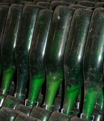 Champagne-Bottles-Ageing-Sur-Pointe.jpg (38.46 KiB) Osservato 855 volte Champagne-Bottles-Ageing-Sur-Pointe.jpg