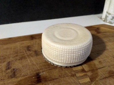 Dopo la salamoia... si vede il segno del tappo che usato come "spessore" per tenere la forma sott'acqua :) / IMG_20200531_195424_HDR.jpg IMG_20200531_195424_HDR.jpg