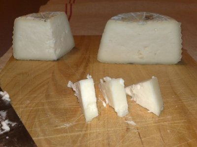 Caciotta2.jpg (62.76 KiB) Osservato 1189 volte Caciotta2.jpg