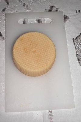 formaggetta di tre mesi (stagionato in frigo) / formaggio.jpg formaggio.jpg