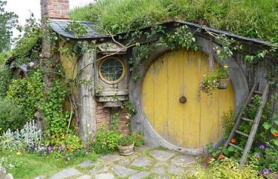 xhobbit-house-designs2.jpg.pagespeed.ic.Rq5AQnQxCh.jpg (36.69 KiB) Osservato 1376 volte xhobbit-house-designs2.jpg.pagespeed.ic.Rq5AQnQxCh.jpg