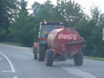 coca_cola_tractor-12056.jpg