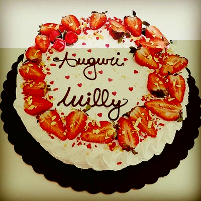 Torta Milly.jpg (84.83 KiB) Osservato 570 volte Torta Milly.jpg