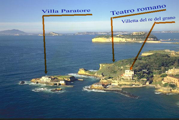 Veduta costa di Posillipo e villa paratore.jpg Veduta costa di Posillipo e villa paratore.jpg