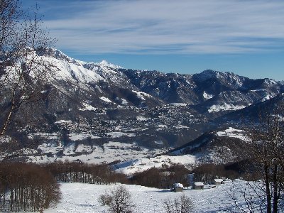 rid. Lecco valsassina vista dal rifugio Pialeral .jpg (197.5 KiB) Osservato 672 volte rid. Lecco valsassina vista dal rifugio Pialeral .jpg