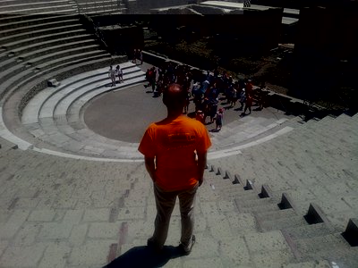 Un contadino nel Teatro di Pompei / pompei3.jpg pompei3.jpg