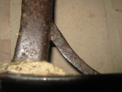 la cosa marrone in primo piano è terra non una parte della zappa / img_2918p.jpg img_2918p.jpg