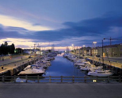 82_z_143_porto_di_pesaroweb.jpg (76.22 KiB) Osservato 642 volte 82_z_143_porto_di_pesaroweb.jpg