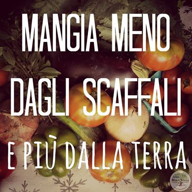 scaffali.jpg scaffali.jpg