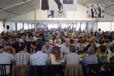noilechiamiamochiocciole padiglione gastronomico.jpg (100.56 KiB) Osservato 615 volte noilechiamiamochiocciole padiglione gastronomico.jpg