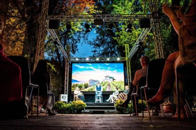 food.jpg (165.13 KiB) Osservato 620 volte food.jpg