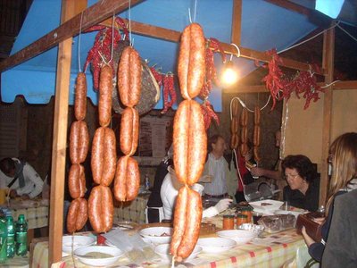 salsiccia_festival_010_9.jpg (91.63 KiB) Osservato 682 volte salsiccia_festival_010_9.jpg