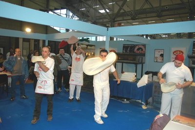 pizzaioli.JPG (57.91 KiB) Osservato 704 volte pizzaioli.JPG