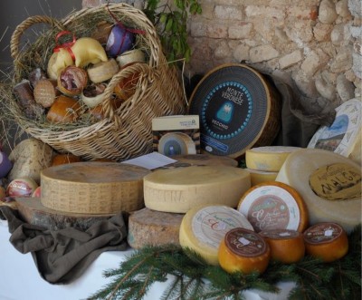 formaggi veneti.jpg (217.24 KiB) Osservato 860 volte formaggi veneti.jpg