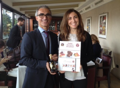 Federico Desimoni e Rosa Giglio durante la presentazione di oggi a Milano.jpg (392.9 KiB) Osservato 1389 volte Federico Desimoni e Rosa Giglio durante la presentazione di oggi a Milano.jpg