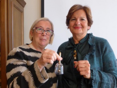 Donne del Vino - Donatella Cinelli Colombini e Elena Martusciello.jpg (107.53 KiB) Osservato 6418 volte Donne del Vino - Donatella Cinelli Colombini e Elena Martusciello.jpg