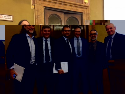 I protagonisti della conferenza di questa mattina. Da sx Rosati Berni Bianchi Gerini Desimoni e Liberatore.jpg (95.6 KiB) Osservato 2603 volte I protagonisti della conferenza di questa mattina. Da sx Rosati Berni Bianchi Gerini Desimoni e Liberatore.jpg