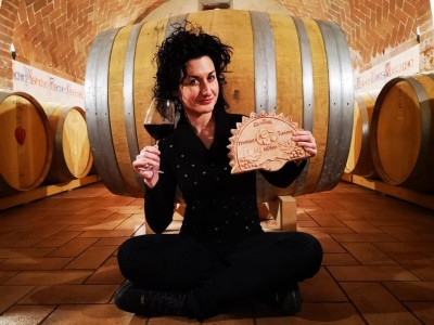 Emanuela Tamburini, presidente MTV Toscana.jpg (89.16 KiB) Osservato 1994 volte Emanuela Tamburini, presidente MTV Toscana.jpg