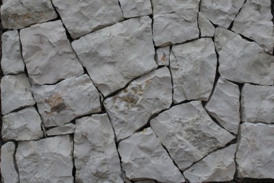 marmi spaccato di Biancone.jpg (156.87 KiB) Osservato 563 volte marmi spaccato di Biancone.jpg