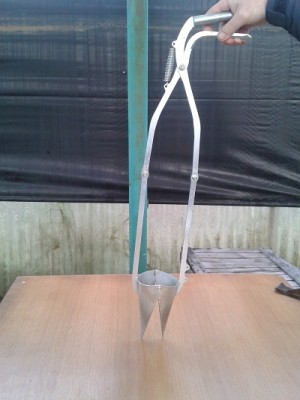 trapiantatrice1.jpg (87.8 KiB) Osservato 1251 volte trapiantatrice1.jpg