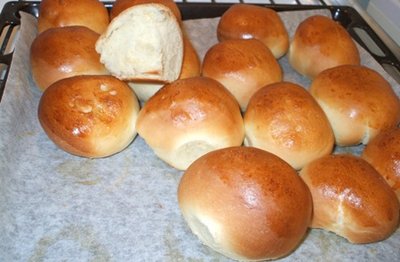 soffici e invitanti.. sopratutto appena sfornati... / Panini pronti!.JPG Panini pronti!.JPG