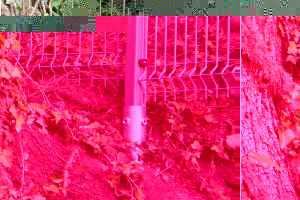 metodo alternativo per fissare i pali con sede metallica / posa con vite.jpg posa con vite.jpg